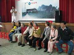 188510_204157442929068_100..