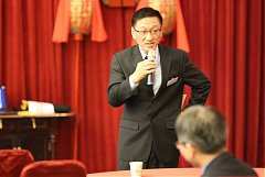 10409098_4891290618274_595..