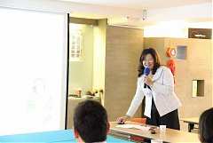 383720_281360731897764_100..