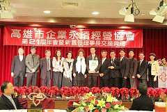 402907_336726576338820_100..