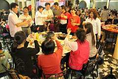 422274_342430025790834_100..