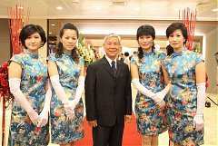 403959_336700813008063_100..