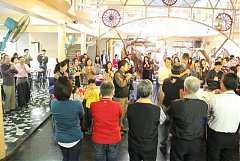 425972_342405872459916_100..