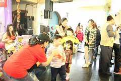 422072_342411275792709_100..