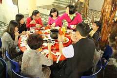 421131_342420499125120_100..