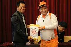 10945650_4891293298341_547..