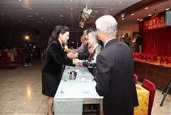 390127_336727413005403_100..