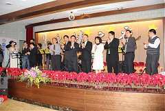 403894_336774433000701_100..