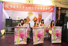 426069_342402862460217_100..