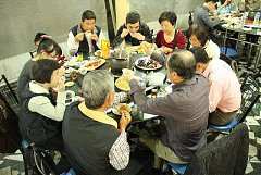 430648_342420925791744_100..