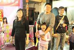 416816_342443512456152_100..