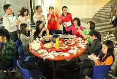 432101_342428092457694_100..