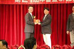 407329_336723653005779_100..