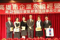 395274_336713529673458_100..