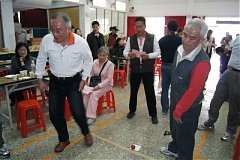 184314_204151682929644_100..