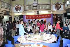 429438_342446155789221_100..