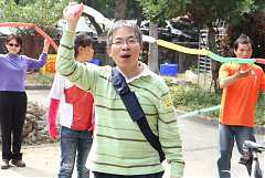 543853_578492952175963_760..