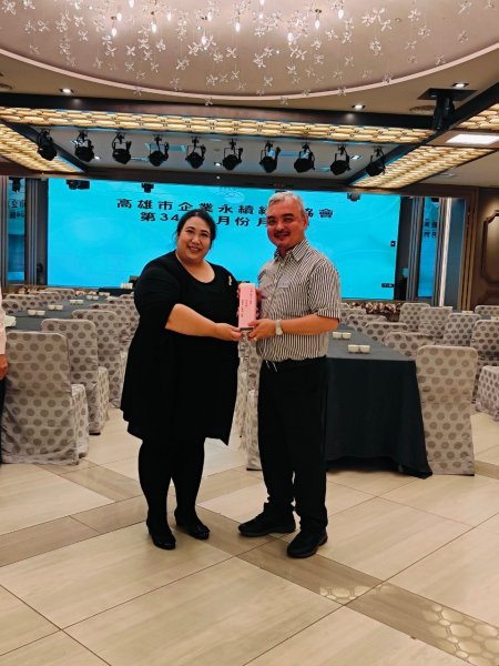 LINE_ALBUM_20240521_5月份..