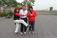 190091_204159699595509_100..