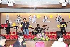 378132_336771749667636_100..