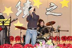 391045_336771066334371_100..