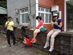 553503_448968321804117_965..