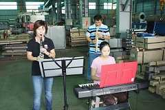 268625_236845596340702_100..