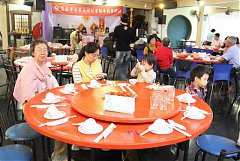 401502_342400515793785_100..