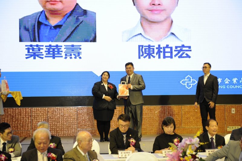 LINE_ALBUM_2024.12.22第34~..