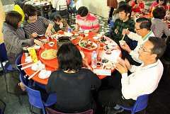 423139_342419972458506_100..