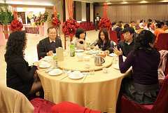 385086_336735989671212_100..