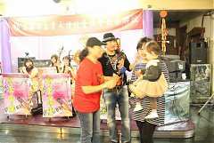 423477_342412212459282_100..