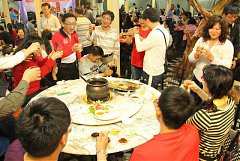 419531_342430292457474_100..