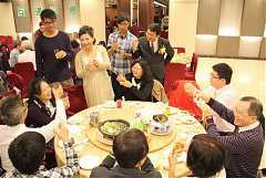 380075_336768179667993_100..