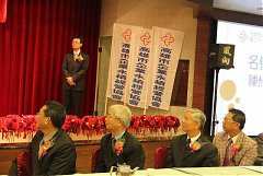 394210_336708379673973_100..