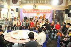 403672_342405079126662_100..