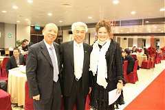 401991_336700369674774_100..