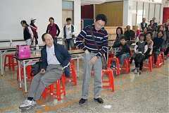 183650_204154652929347_100..