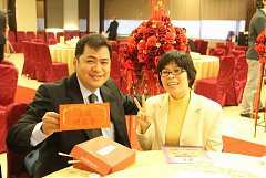 403662_336699829674828_100..