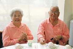 417910_342399632460540_100..