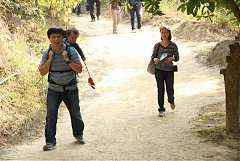 422573_342390772461426_100..