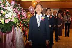 396969_336702563007888_100..