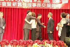 380936_336726123005532_100..