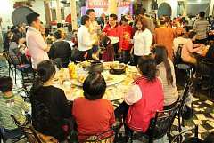 394061_342429902457513_100..