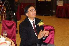 390129_336775189667292_100..