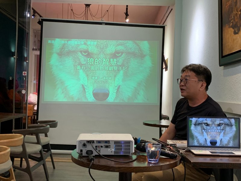 LINE_ALBUM_20241210讀書會_..