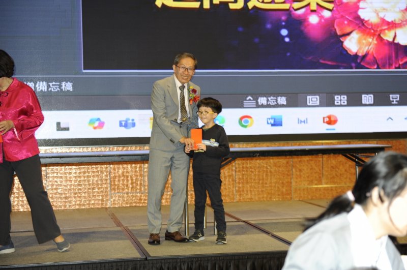 LINE_ALBUM_2024.12.22第34~..