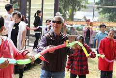 537010_578493382175920_530..