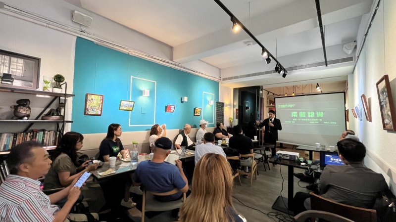 LINE_ALBUM_20240514讀書會-..