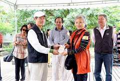 644314_578476202177638_139..